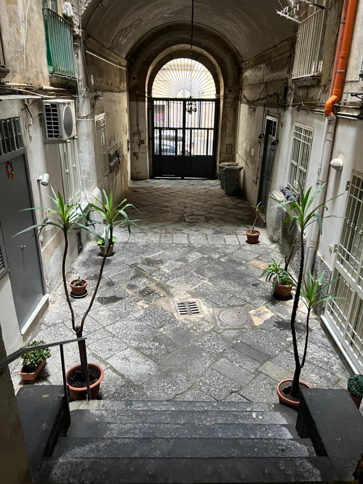 Appartamento House 33 Napoli Esterno foto